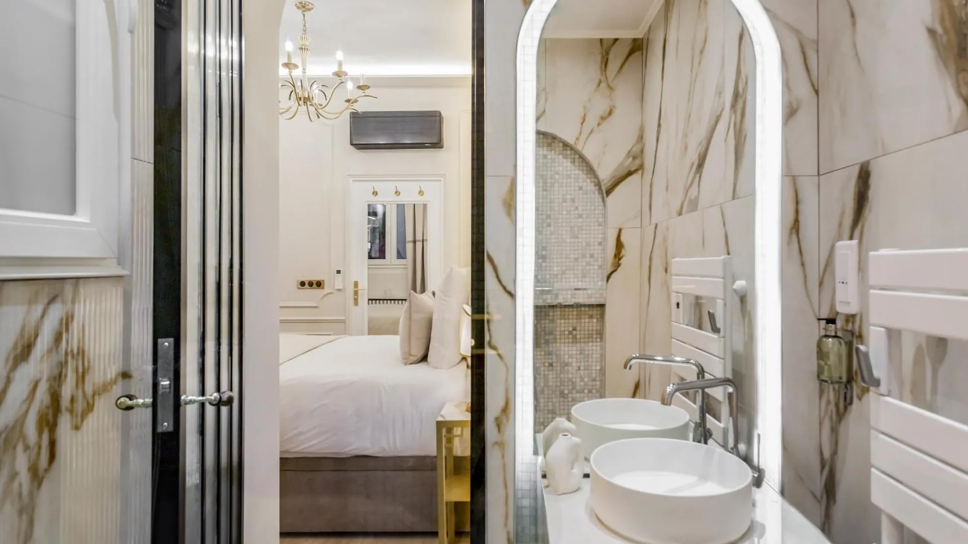 Merveil - Signature - Champs Elysees -kleber Apartment
